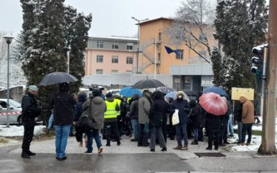 Протест породица погинулих и заробљених бораца у Сарајеву