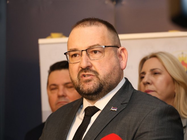 Нуждић позвао надлежне органе у ФБиХ да хитно реагују поводом информација о Елфети Весели